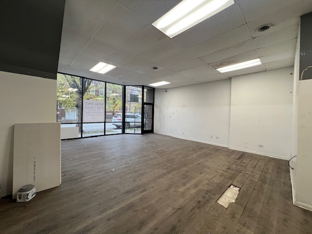 3605 W AUGUSTA Avenue