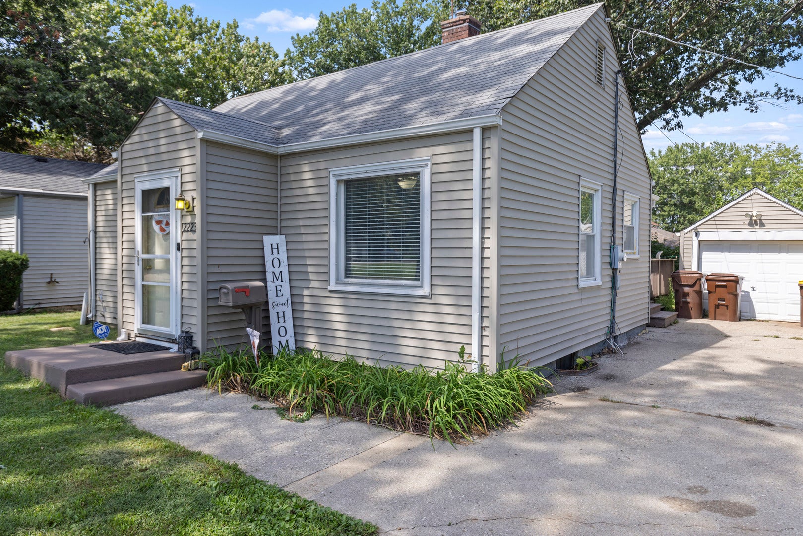 2223 Van Wie Avenue