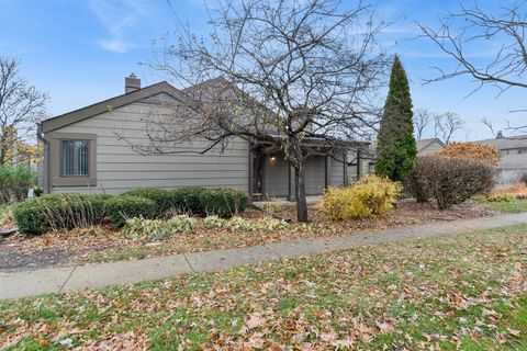 Tiny photo for 101 Aberdeen Court, Geneva, IL 60134 (MLS # 12521006)