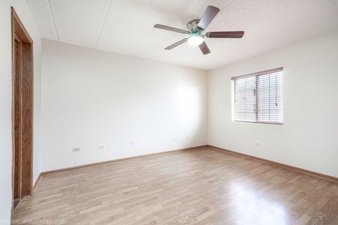 Tiny photo for 9150 W 95th Street #2B, Hickory Hills, IL 60457 (MLS # 12495444)