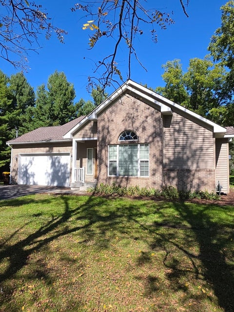 Photo of 7108 Hillside Road, Crystal Lake, IL 60012 (MLS # 12776371)