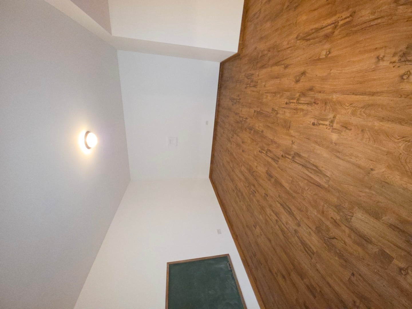 7108 Hillside Road