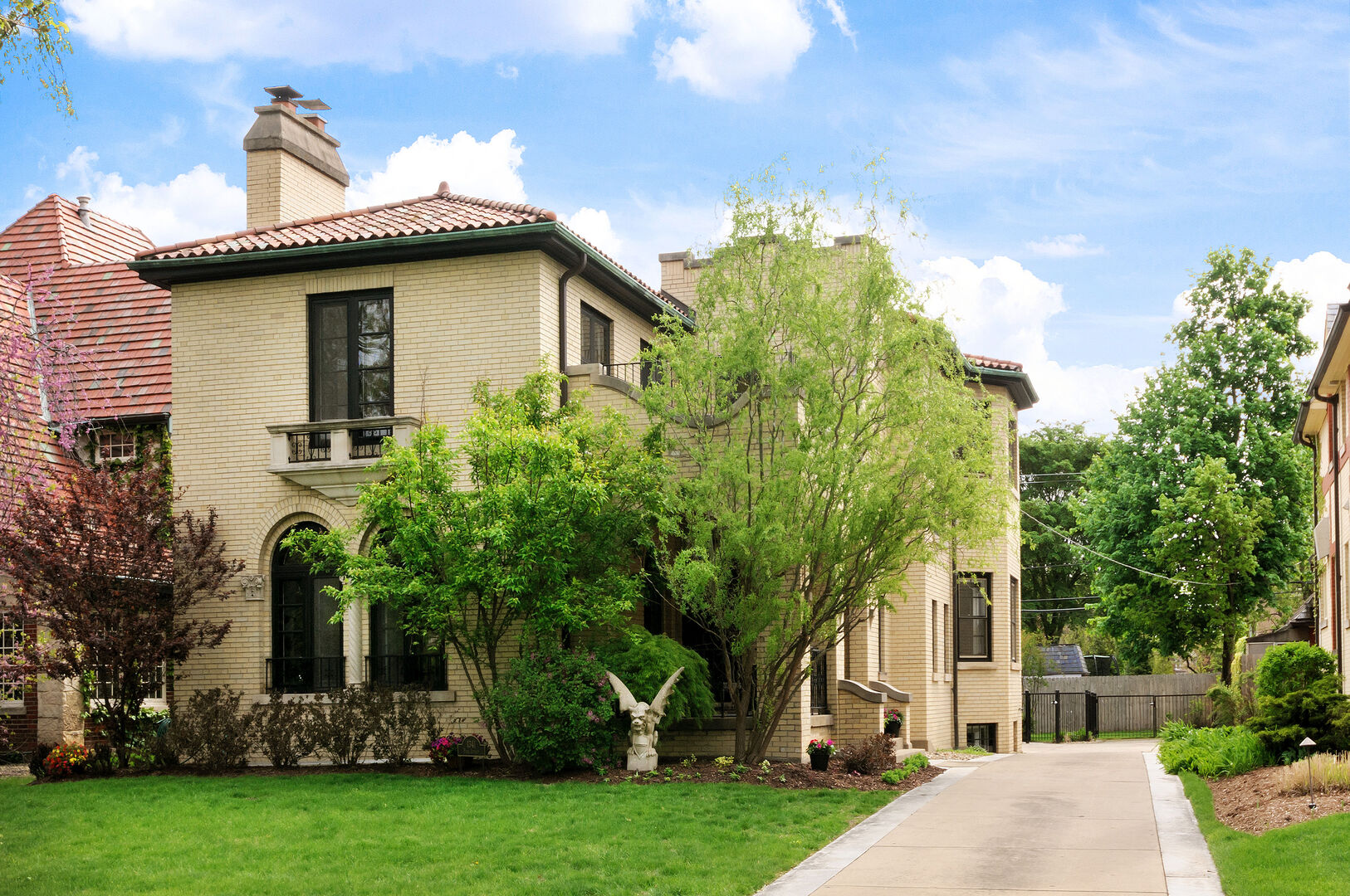 1341 Park Avenue