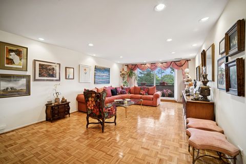 Tiny photo for 7201 N Lincoln Avenue #301, Lincolnwood, IL 60712 (MLS # 12496881)