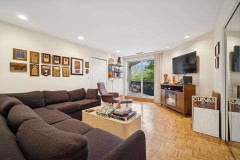 Tiny photo for 7201 N Lincoln Avenue #301, Lincolnwood, IL 60712 (MLS # 12496881)