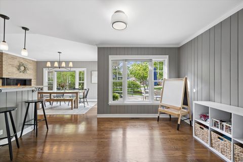 Tiny photo for 258 Crest Road, Glen Ellyn, IL 60137 (MLS # 12625275)