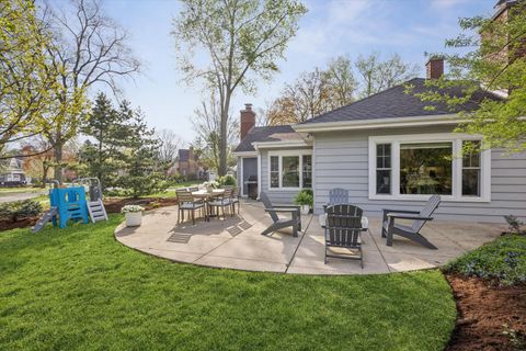 Tiny photo for 258 Crest Road, Glen Ellyn, IL 60137 (MLS # 12625275)