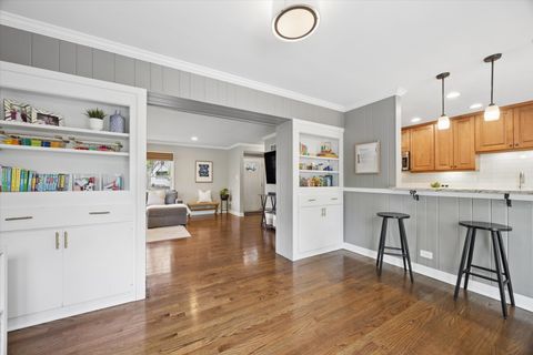 Tiny photo for 258 Crest Road, Glen Ellyn, IL 60137 (MLS # 12625275)