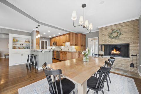 Tiny photo for 258 Crest Road, Glen Ellyn, IL 60137 (MLS # 12625275)