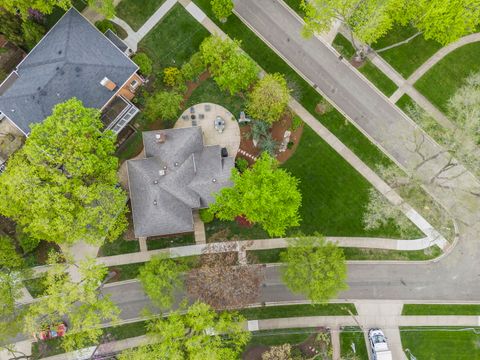 Tiny photo for 258 Crest Road, Glen Ellyn, IL 60137 (MLS # 12625275)