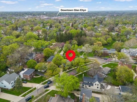 Tiny photo for 258 Crest Road, Glen Ellyn, IL 60137 (MLS # 12625275)