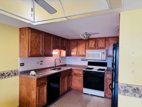 Tiny photo for 9004 Del Prado Drive #2N, Palos Hills, IL 60465 (MLS # 12499345)