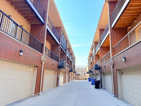 Tiny photo for 3238 S Shields Avenue, Chicago, IL 60616 (MLS # 12609496)