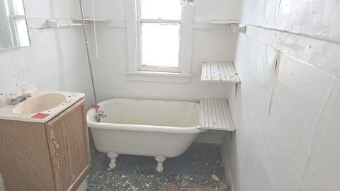 Tiny photo for 13550 S Burley Avenue, Chicago, IL 60633 (MLS # 12438192)