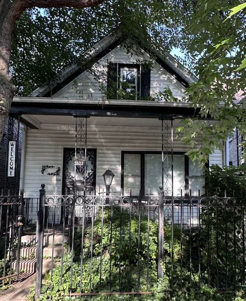 Photo of 2523 N Rockwell Street, Chicago, IL 60647 (MLS # 12461103)