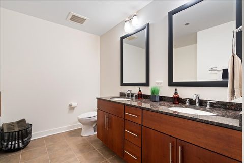 Tiny photo for Chicago, IL 60611 (MLS # 12584400)