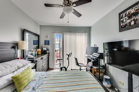Tiny photo for 4915 W GUNNISON Street #D, Chicago, IL 60630 (MLS # 12634358)