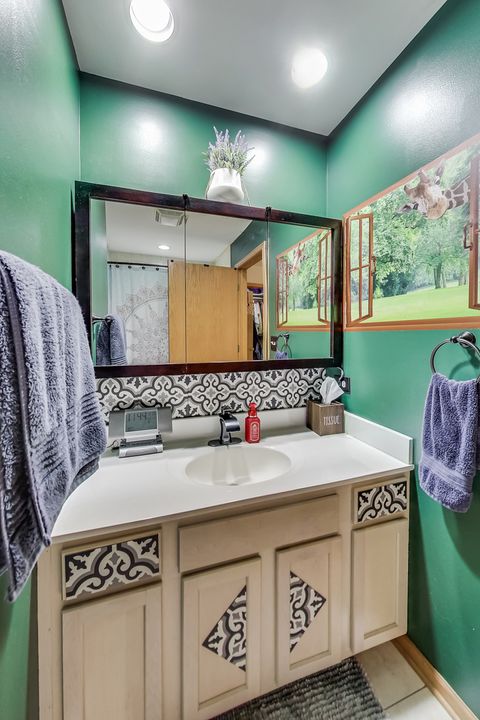Tiny photo for 4915 W GUNNISON Street #D, Chicago, IL 60630 (MLS # 12634358)