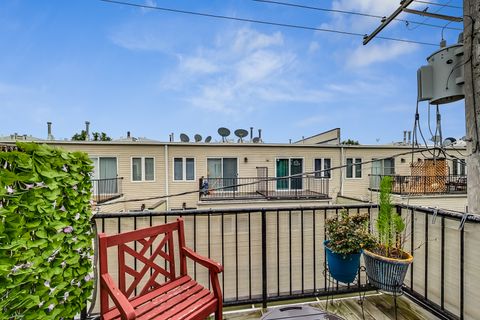 Tiny photo for 4915 W GUNNISON Street #D, Chicago, IL 60630 (MLS # 12634358)