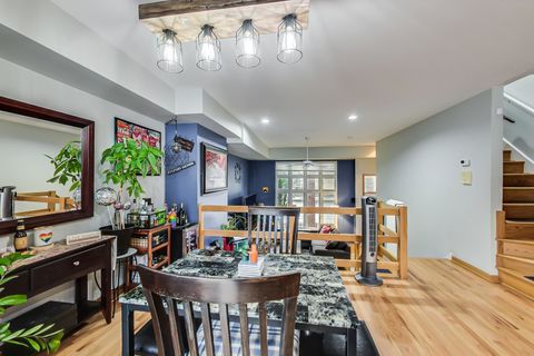 Tiny photo for 4915 W GUNNISON Street #D, Chicago, IL 60630 (MLS # 12634358)
