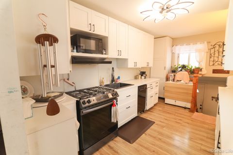 Tiny photo for 52 Wren Road, Carpentersville, IL 60110 (MLS # 12533309)