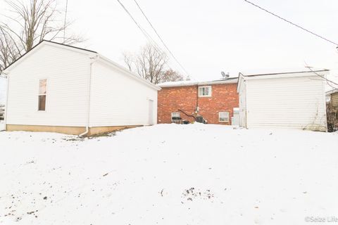 Tiny photo for 52 Wren Road, Carpentersville, IL 60110 (MLS # 12533309)
