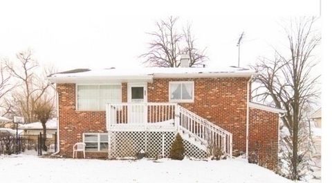 Photo of 52 Wren Road, Carpentersville, IL 60110 (MLS # 12533309)