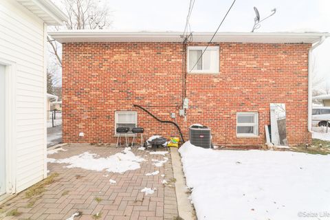 Tiny photo for 52 Wren Road, Carpentersville, IL 60110 (MLS # 12533309)