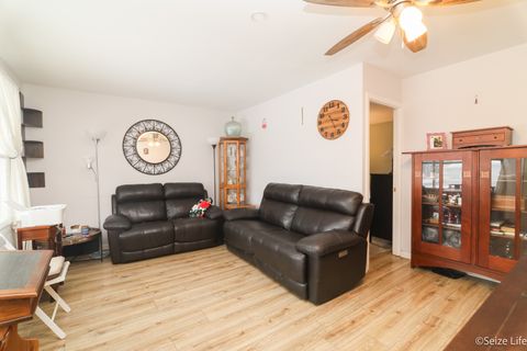 Tiny photo for 52 Wren Road, Carpentersville, IL 60110 (MLS # 12533309)