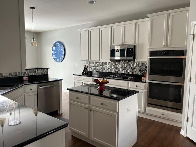 3032 Long Common Parkway