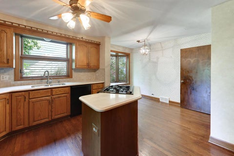 Tiny photo for 1216 S Lincoln Avenue, Park Ridge, IL 60068 (MLS # 12666781)
