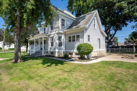 Tiny photo for 904 E Water Street, Pontiac, IL 61764 (MLS # 12740385)