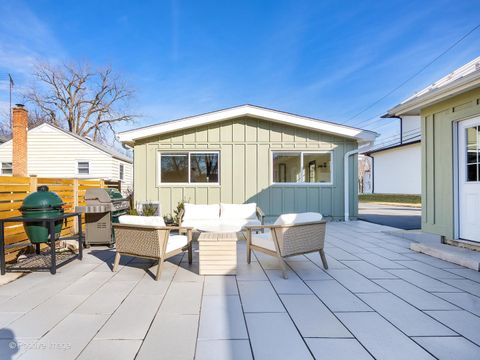 Tiny photo for 212 Woodstock Avenue, Clarendon Hills, IL 60514 (MLS # 12575118)