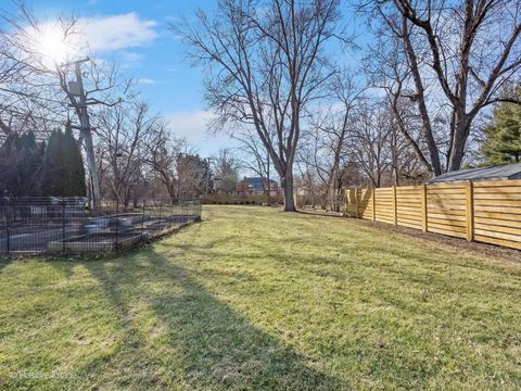 Tiny photo for 212 Woodstock Avenue, Clarendon Hills, IL 60514 (MLS # 12575118)