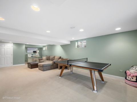 Tiny photo for 212 Woodstock Avenue, Clarendon Hills, IL 60514 (MLS # 12575118)