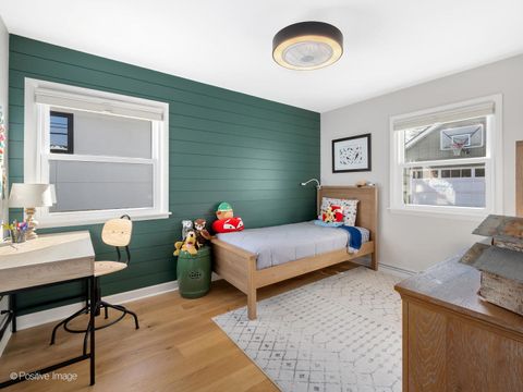 Tiny photo for 212 Woodstock Avenue, Clarendon Hills, IL 60514 (MLS # 12575118)