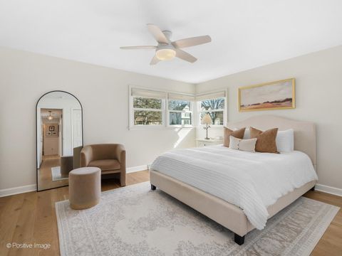 Tiny photo for 212 Woodstock Avenue, Clarendon Hills, IL 60514 (MLS # 12575118)