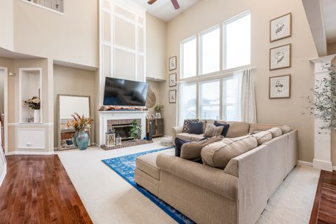 Tiny photo for 908 Blue Ridge Drive, Streamwood, IL 60107 (MLS # 12601280)