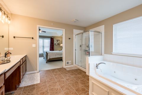 Tiny photo for 908 Blue Ridge Drive, Streamwood, IL 60107 (MLS # 12601280)