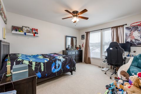 Tiny photo for 908 Blue Ridge Drive, Streamwood, IL 60107 (MLS # 12601280)