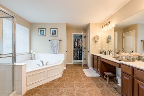 Tiny photo for 908 Blue Ridge Drive, Streamwood, IL 60107 (MLS # 12601280)