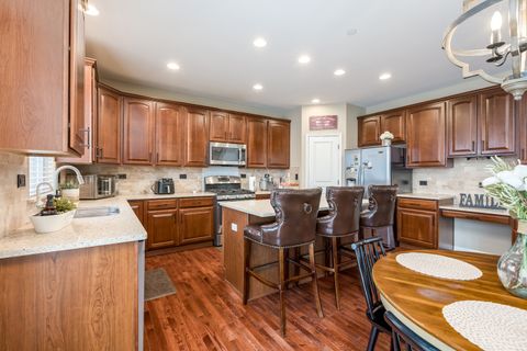 Tiny photo for 908 Blue Ridge Drive, Streamwood, IL 60107 (MLS # 12601280)