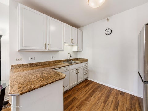 Tiny photo for 600 N Dearborn Street #905, Chicago, IL 60654 (MLS # 12770962)