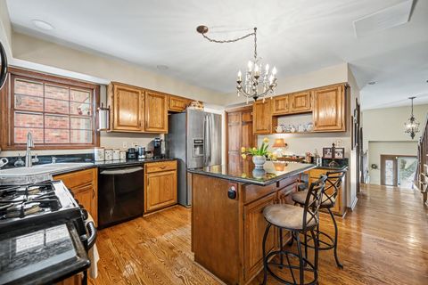 Tiny photo for 827 N Driveway, Glen Ellyn, IL 60137 (MLS # 12588707)