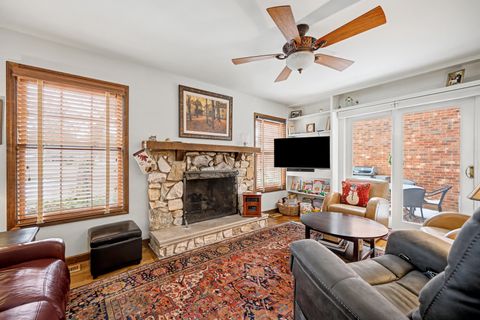 Tiny photo for 827 N Driveway, Glen Ellyn, IL 60137 (MLS # 12588707)