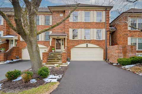 827 N Driveway Glen Ellyn IL 60137