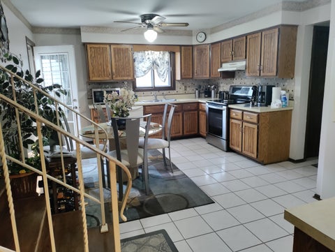 Tiny photo for 7801 Surrey Drive, Darien, IL 60561 (MLS # 12785937)