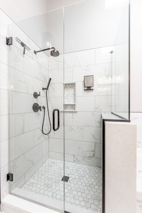 Tiny photo for 5509 Aspen Avenue, Downers Grove, IL 60515 (MLS # 12511803)