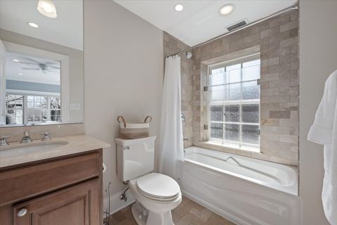 Tiny photo for 1315 Asbury Avenue, Evanston, IL 60201 (MLS # 12568421)