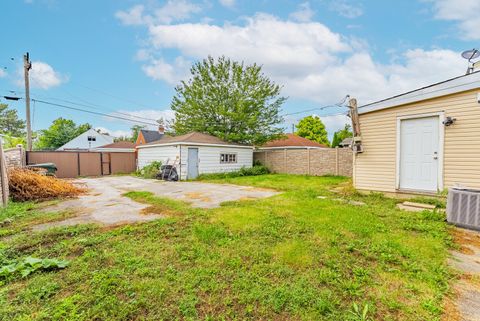 Tiny photo for 16154 Honore Avenue, Markham, IL 60428 (MLS # 12487965)
